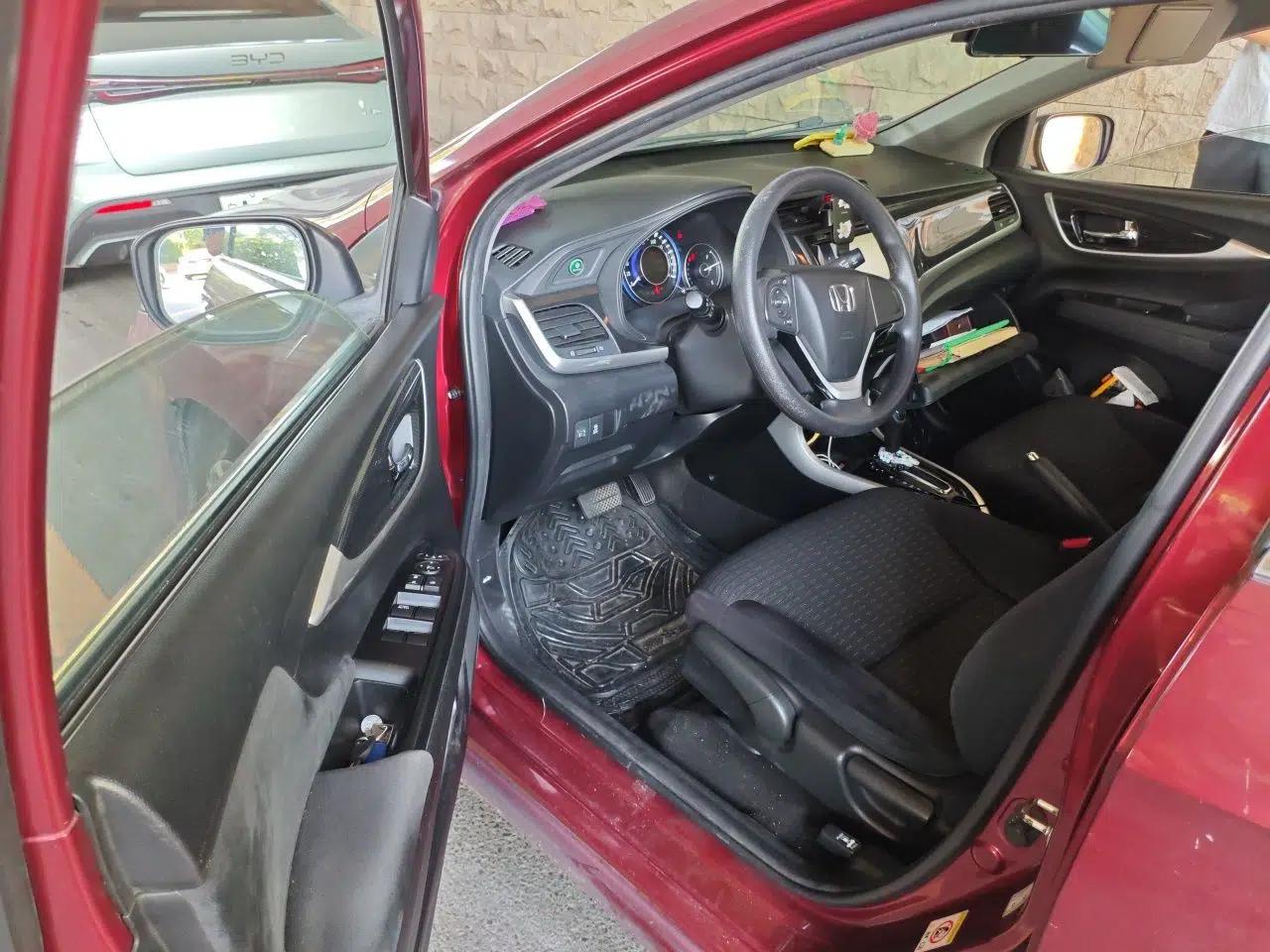 Honda Crider 2015 1.8L automatic luxury edition — миниатюра 16