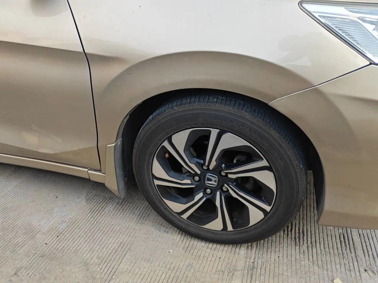 Honda Crider 2016 1.8L CVT Luxury Edition — миниатюра 8