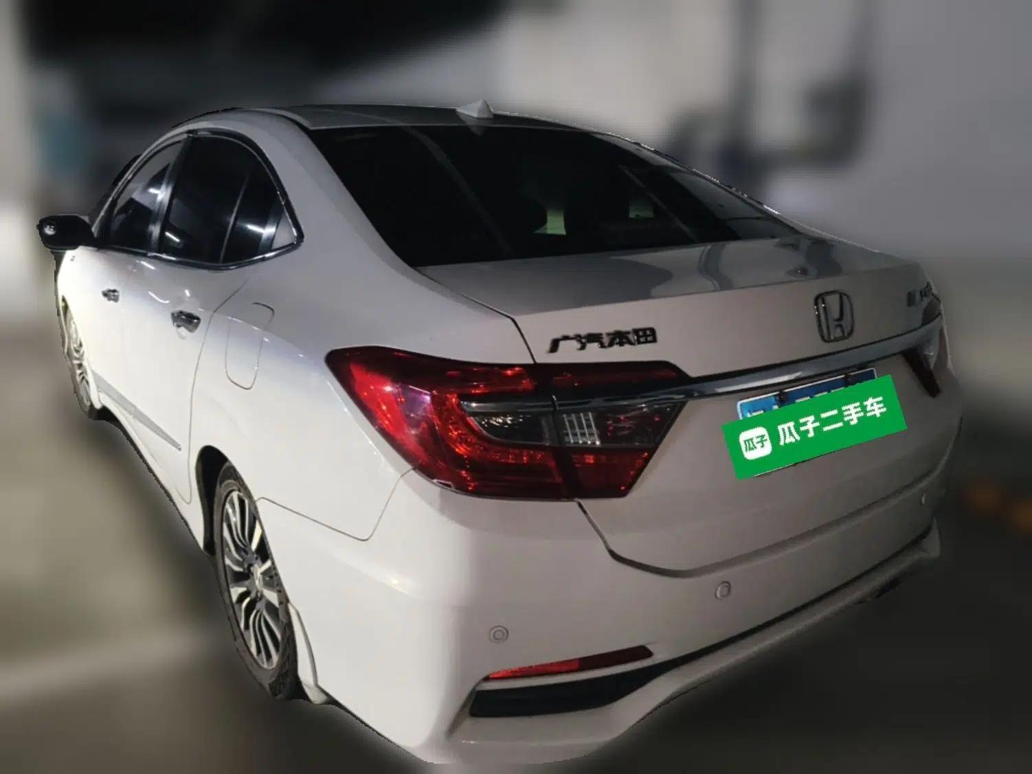 Honda Crider 2013 1.8L automatic luxury edition — миниатюра 4