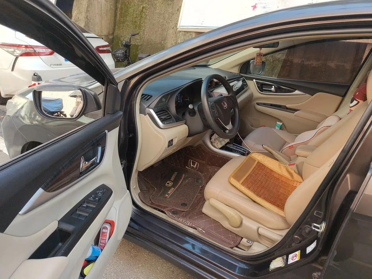 Honda Crider 2013 1.8L automatic luxury edition — миниатюра 16