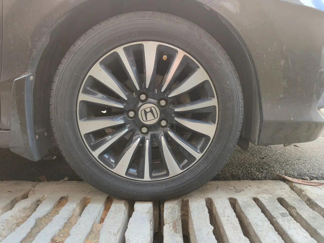 Honda Crider 2013 1.8L automatic luxury edition — миниатюра 8