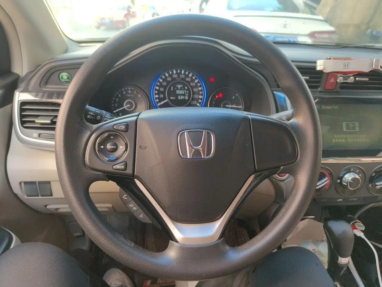 Honda Crider 2013 1.8L automatic luxury edition — миниатюра 10