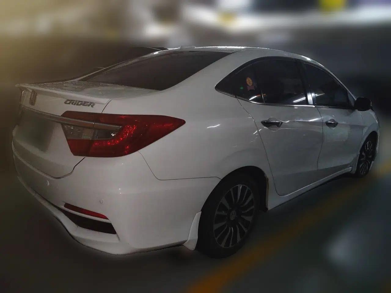 Honda Crider 2013 1.8L automatic luxury edition — миниатюра 5