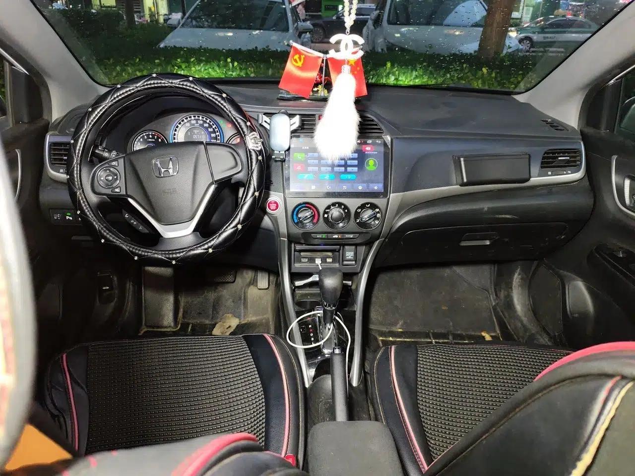 Honda Crider 2016 1.8L CVT Luxury Edition — миниатюра 6