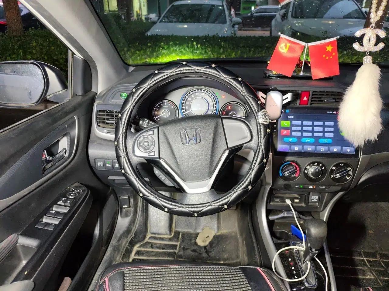 Honda Crider 2016 1.8L CVT Luxury Edition — миниатюра 7