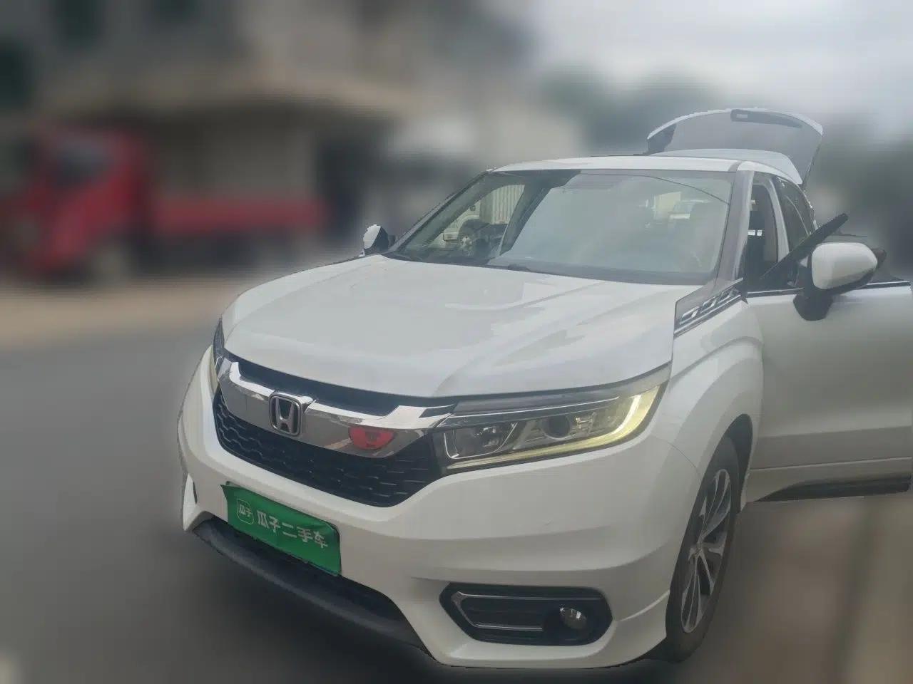 Honda Avancier 2017 240TURBO Two-Wheel Drive Luxury Edition — миниатюра 1