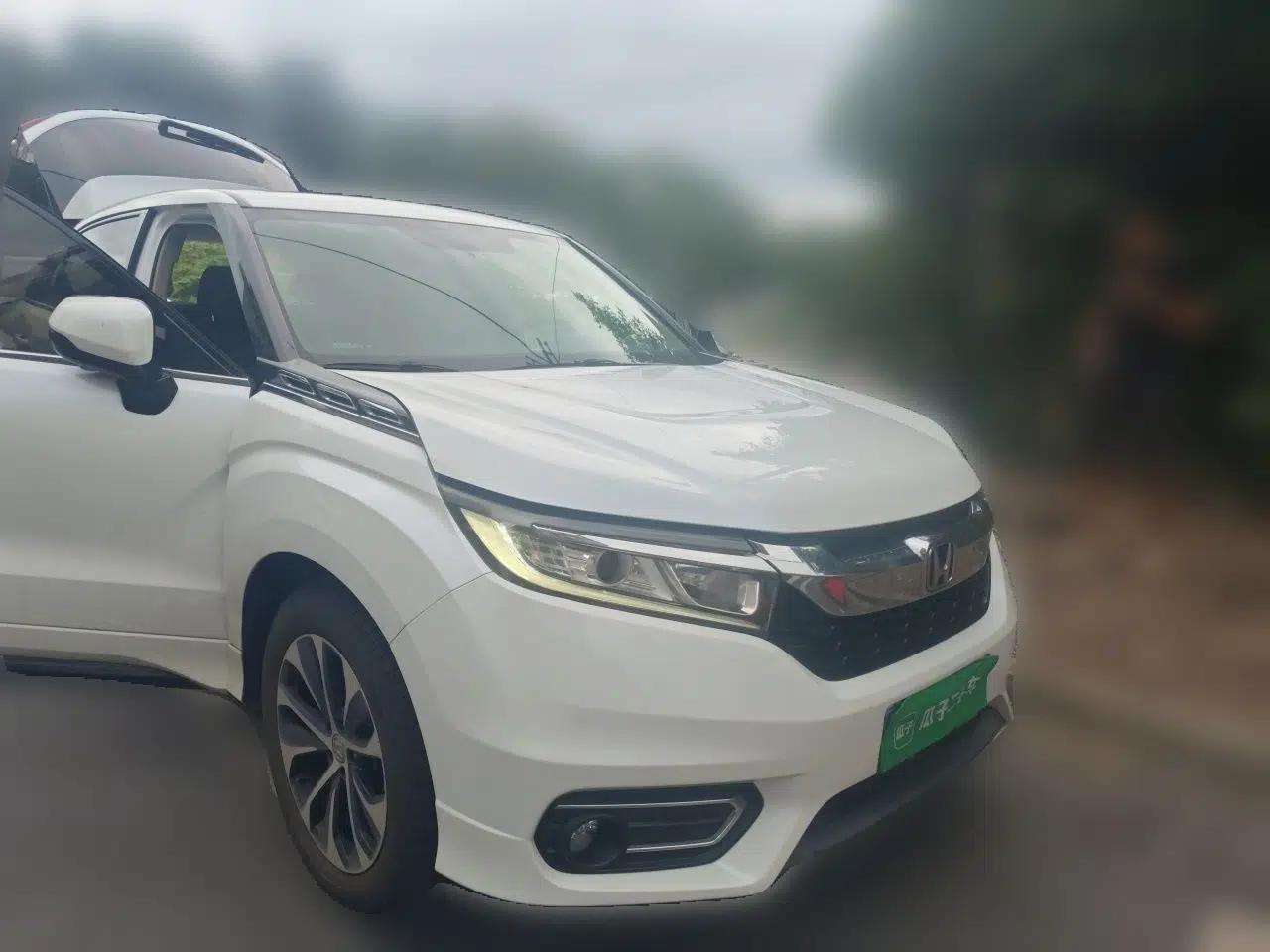 Honda Avancier 2017 240TURBO Two-Wheel Drive Luxury Edition — миниатюра 3