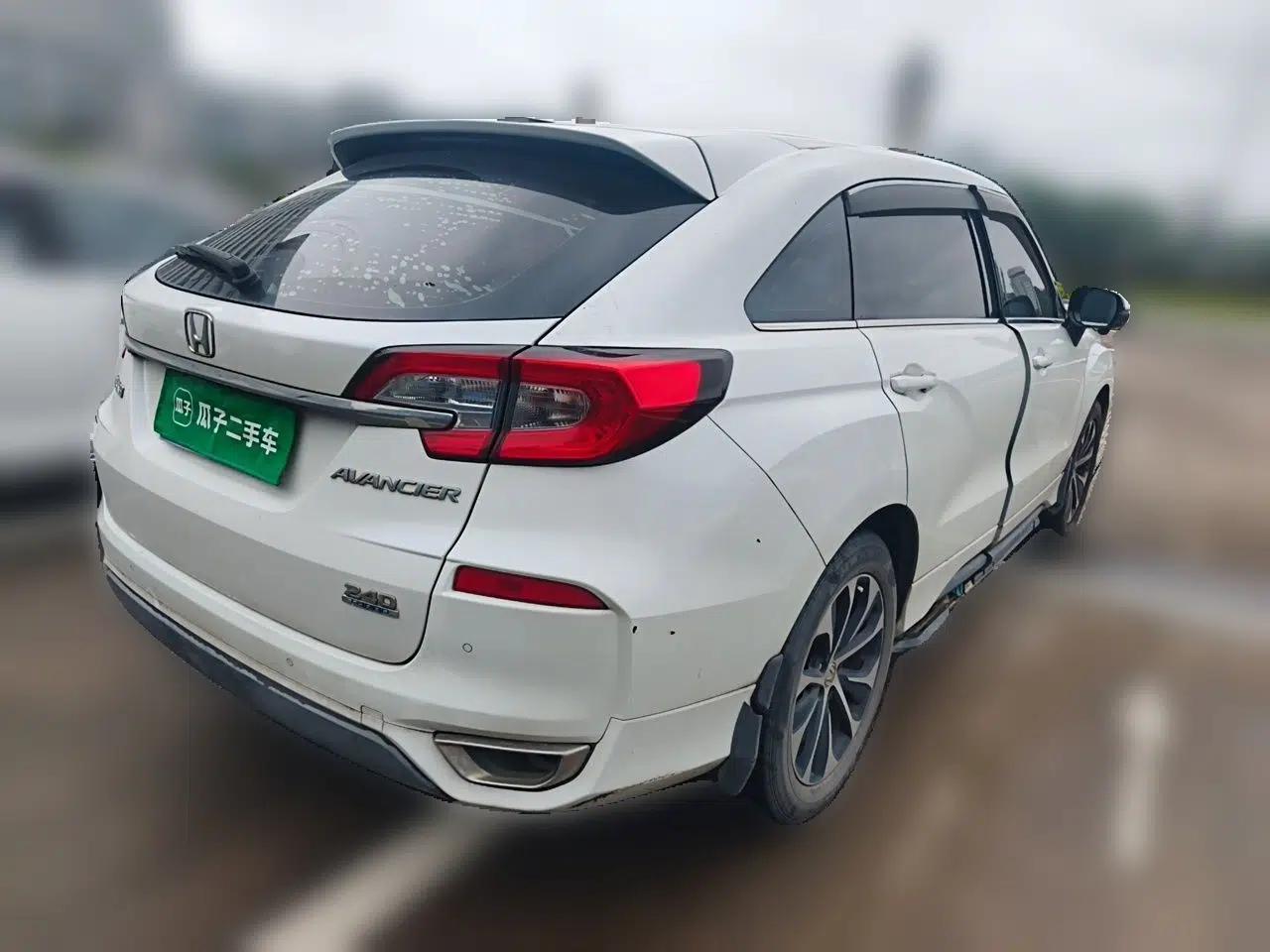 Honda Avancier 2017 240TURBO Two-Wheel Drive Premium Edition — миниатюра 6