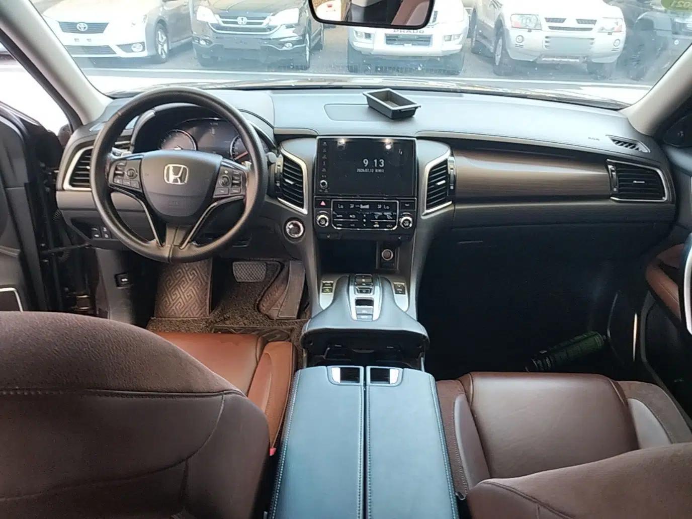 Honda Avancier 2017 370TURBO Four-Wheel Drive Prestige Edition — миниатюра 17