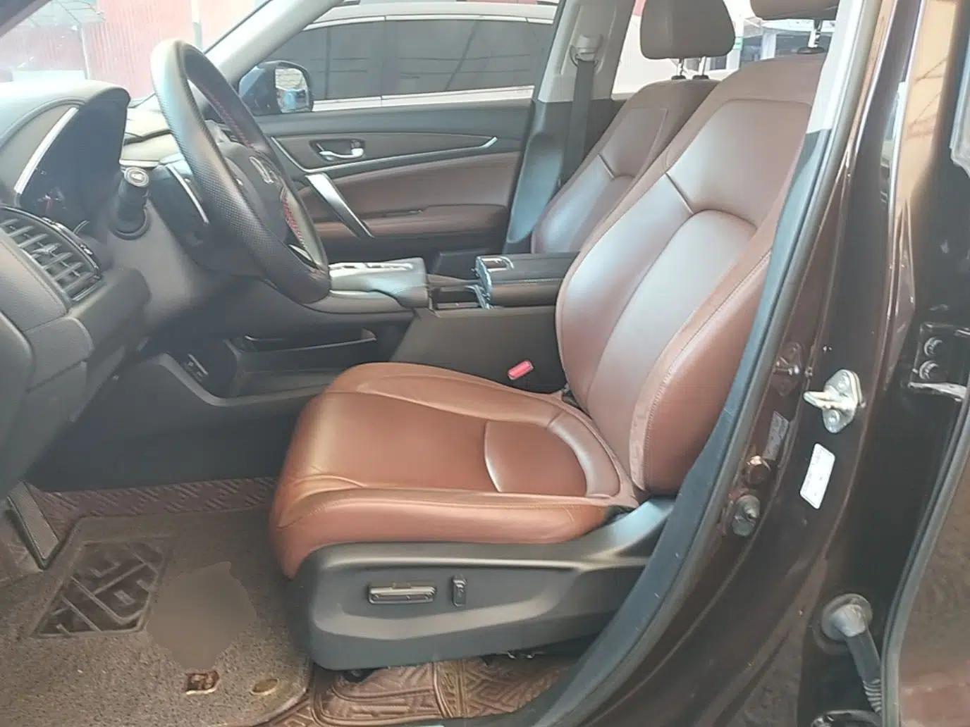 Honda Avancier 2017 370TURBO Four-Wheel Drive Prestige Edition — миниатюра 22