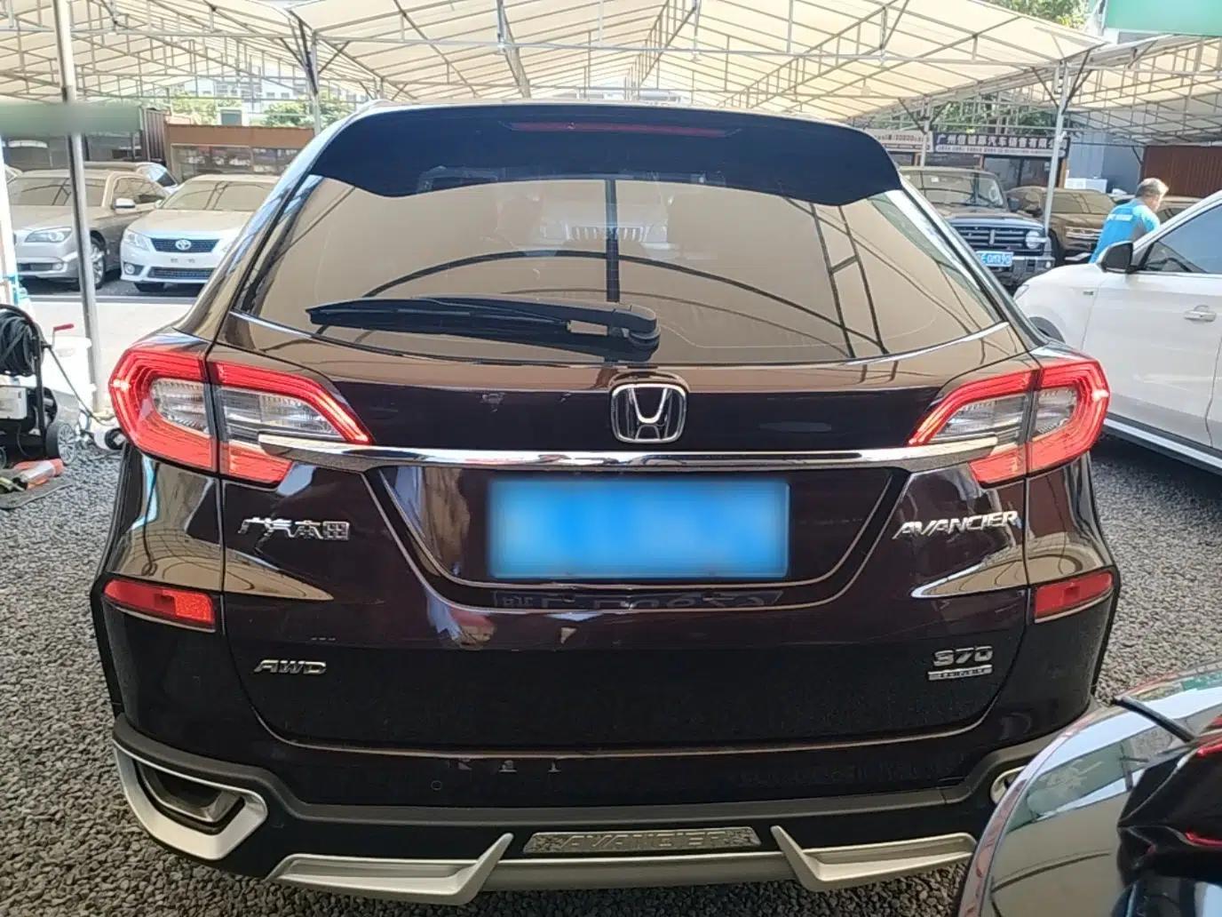 Honda Avancier 2017 370TURBO Four-Wheel Drive Prestige Edition — миниатюра 5