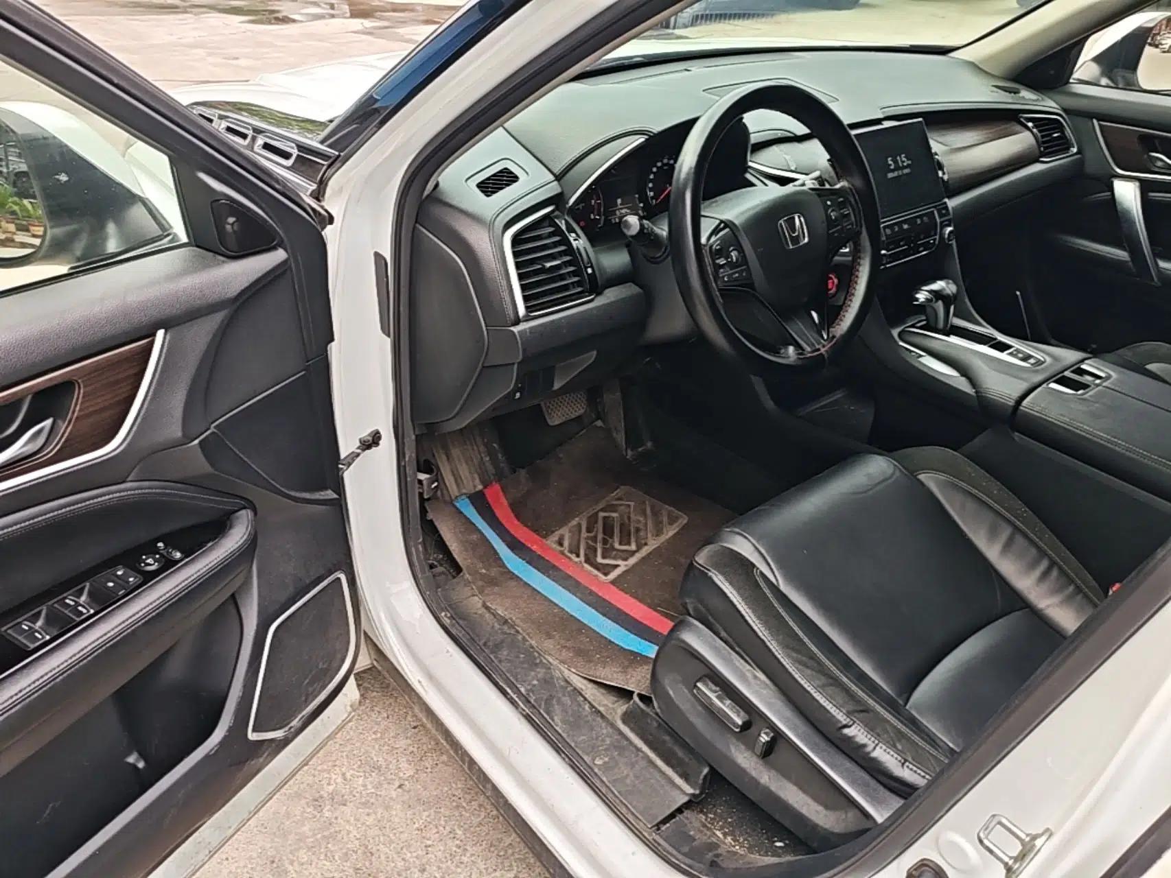 Honda Avancier 2017 240TURBO Two-Wheel Drive Comfort Version — миниатюра 18