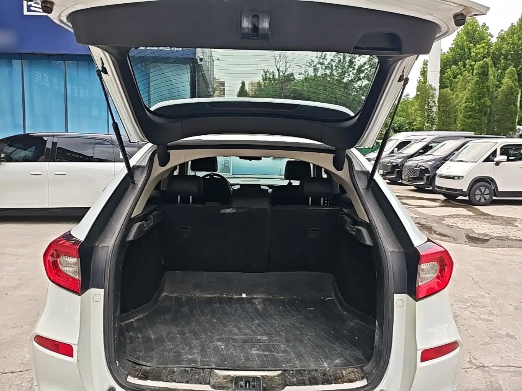 Honda Avancier 2017 240TURBO Two-Wheel Drive Comfort Version — миниатюра 22