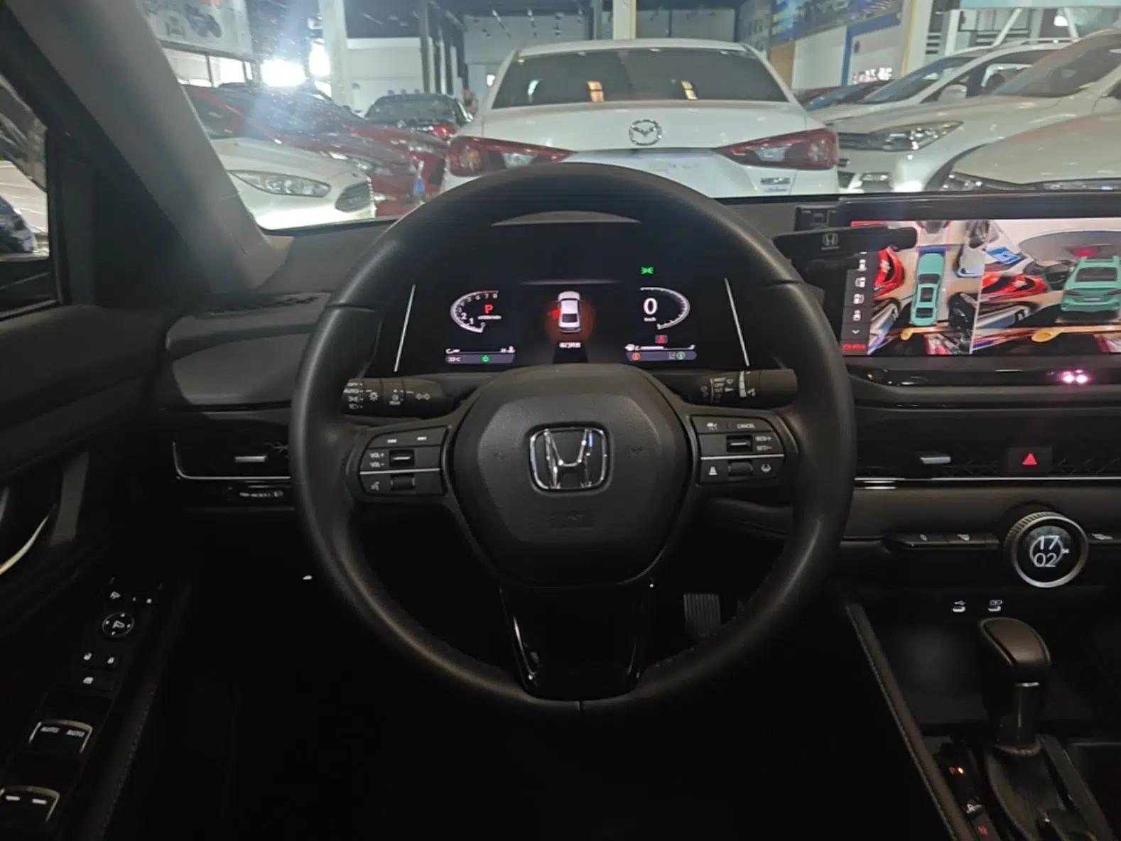 Honda Inspire 2023 260TURBO Deluxe Edition — миниатюра 13