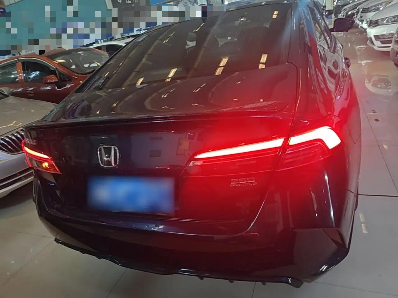 Honda Inspire 2023 260TURBO Deluxe Edition — миниатюра 5