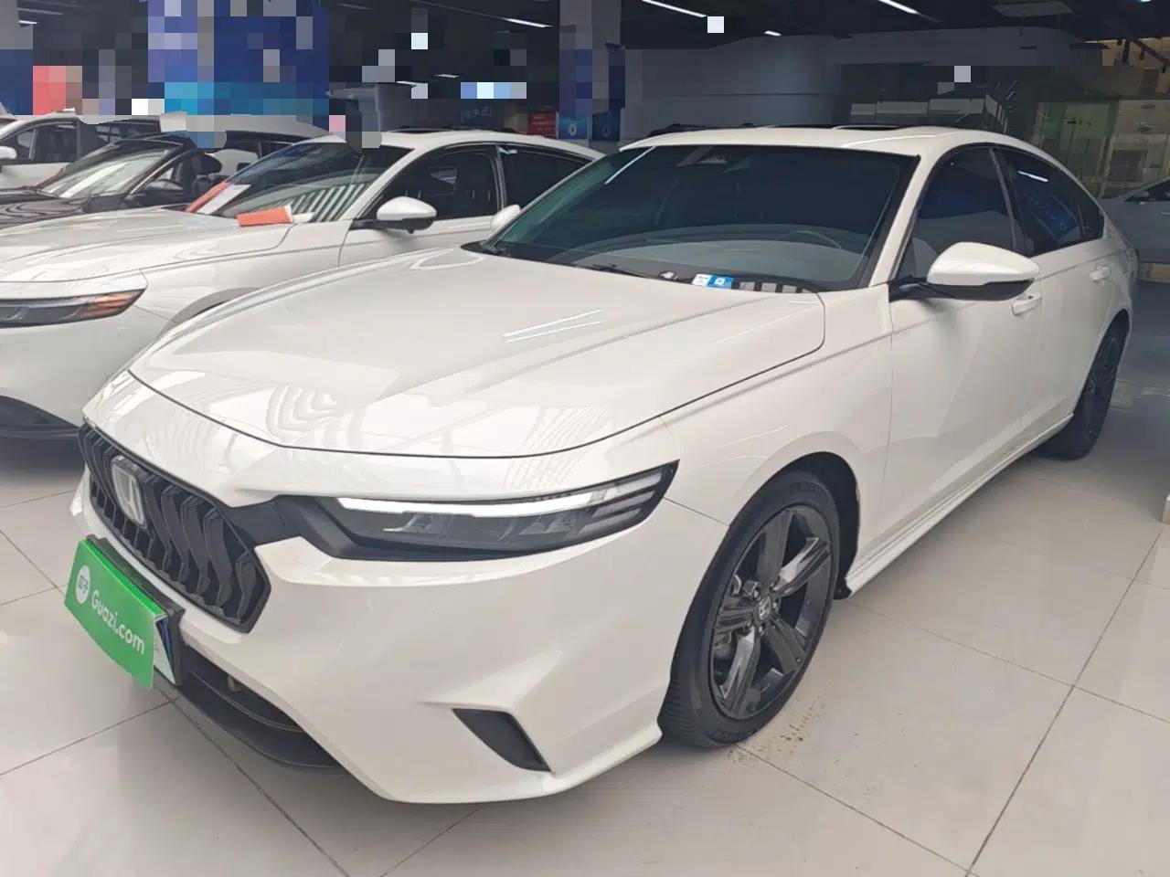 Honda Inspire 2023 260TURBO Deluxe Edition — миниатюра 1
