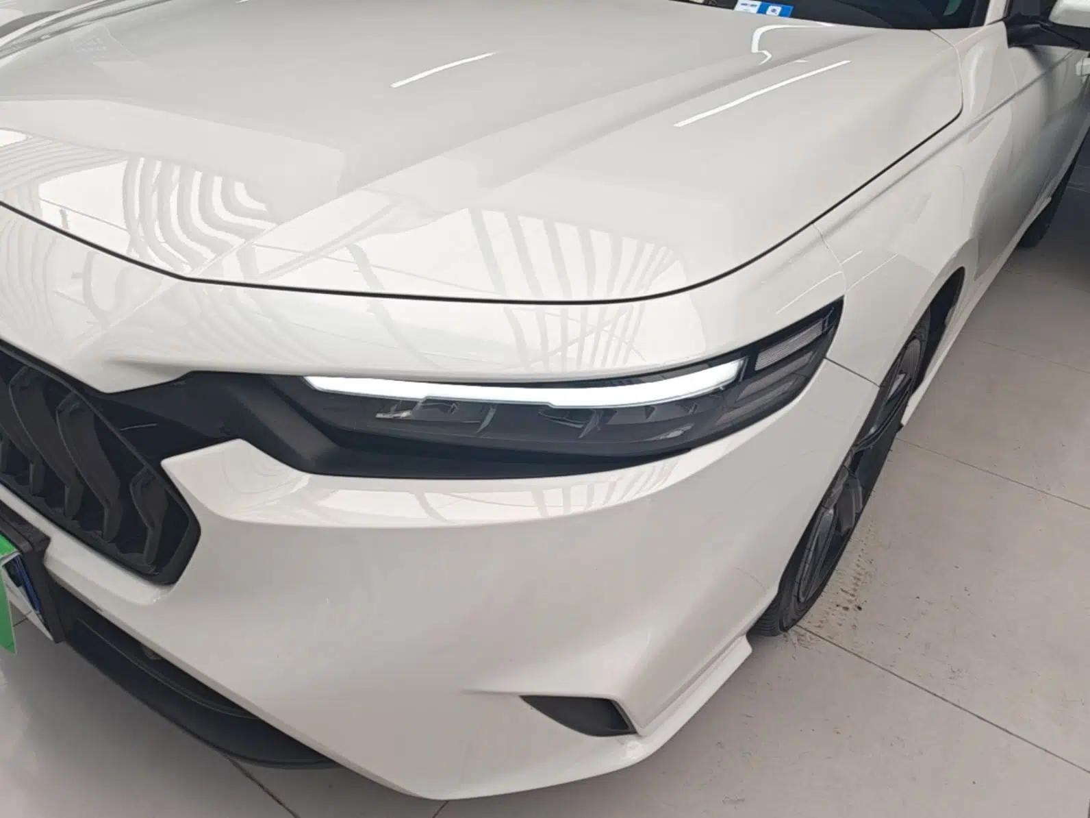 Honda Inspire 2023 260TURBO Deluxe Edition — миниатюра 8