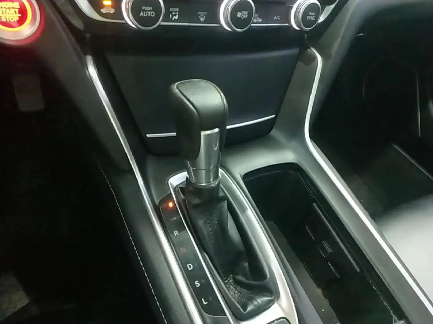 Honda Inspire 2019 260TURBO Elegant Edition China VI Emission Standard — миниатюра 16
