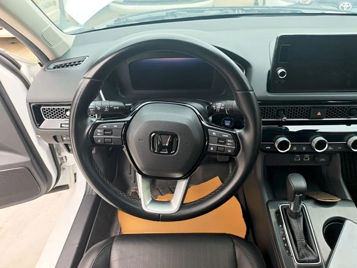 Honda Integra 2022 240TURBO CVT Luxury Edition — миниатюра 13