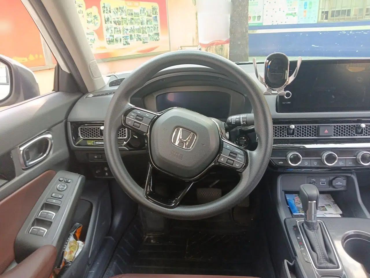 Honda Integra 2023 240TURBO CVT Tech Edition — миниатюра 10