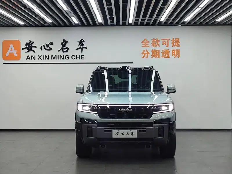 Leopard 8 2025 Smart & Brave Flagship Edition 6-seater — миниатюра 2