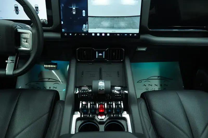 Leopard 8 2025 Smart & Brave Flagship Edition 6-seater — миниатюра 18