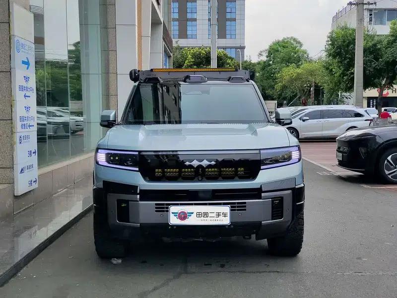 Leopard 8 2025 Smart & Brave Flagship Edition 7-Seater — миниатюра 2