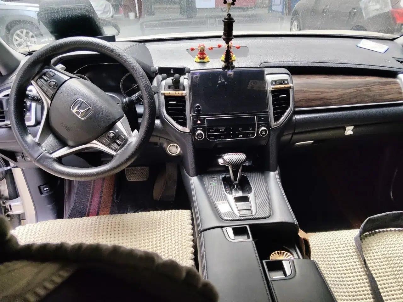 Honda UR-V 2017 240TURBO Two-Wheel Drive Classic Edition China V — миниатюра 18