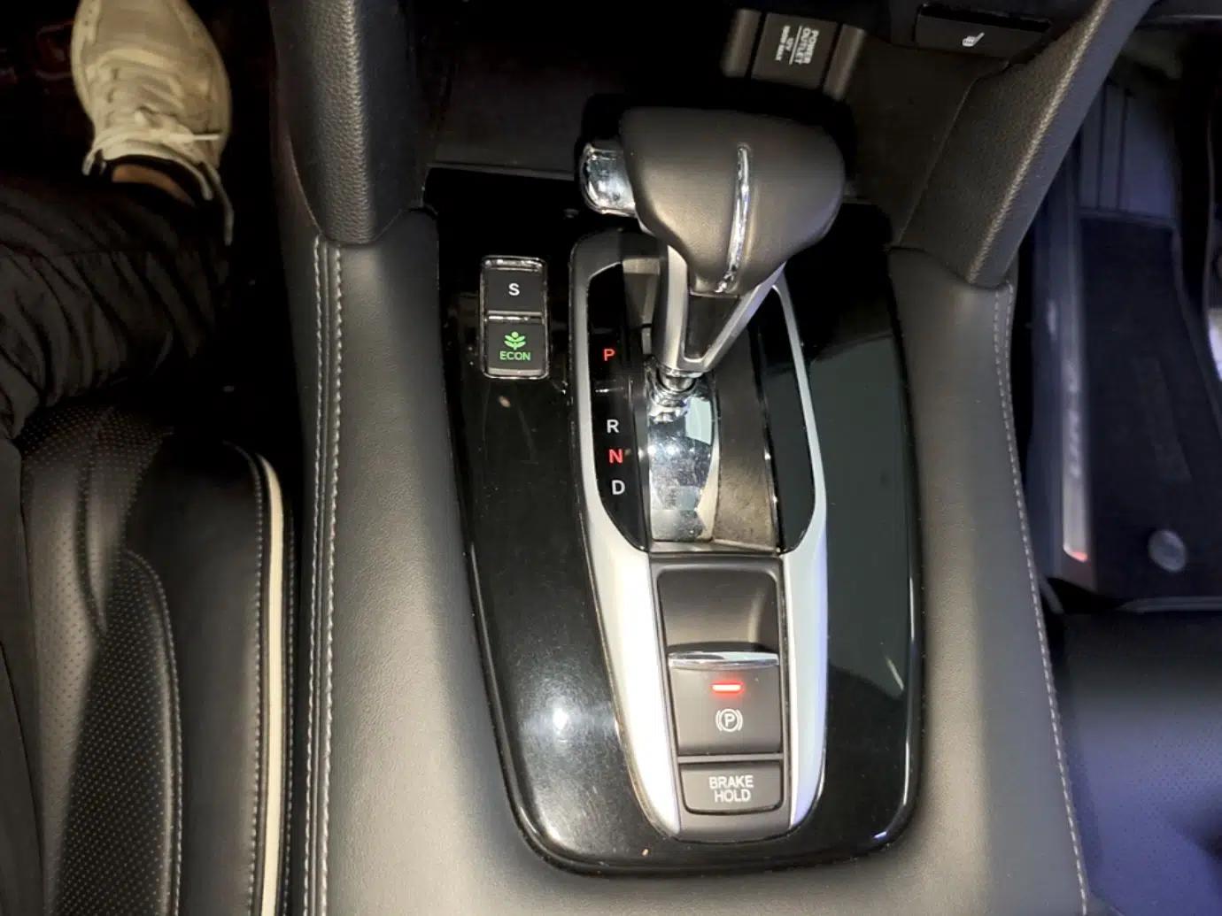 Honda UR-V 2017 240TURBO Two-Wheel Drive Luxury Edition China V — миниатюра 16