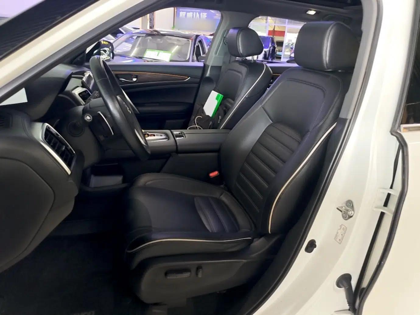 Honda UR-V 2017 240TURBO Two-Wheel Drive Luxury Edition China V — миниатюра 17