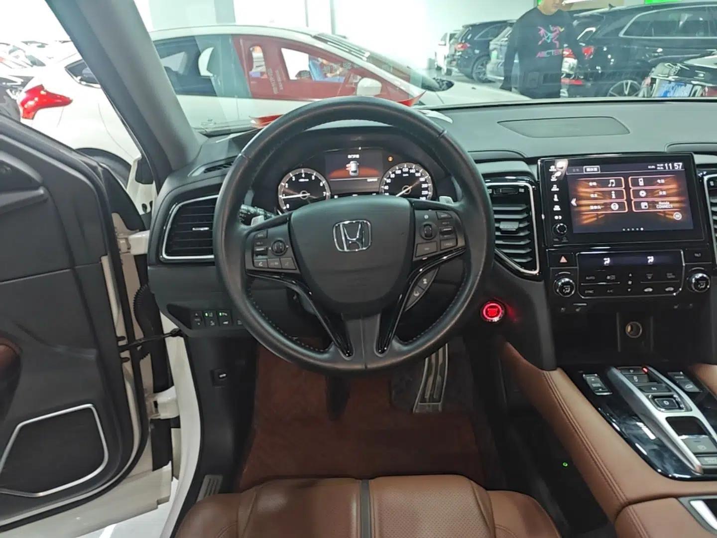 Honda UR-V 2020 370TURBO Four-Wheel Drive Prestige Edition — миниатюра 13