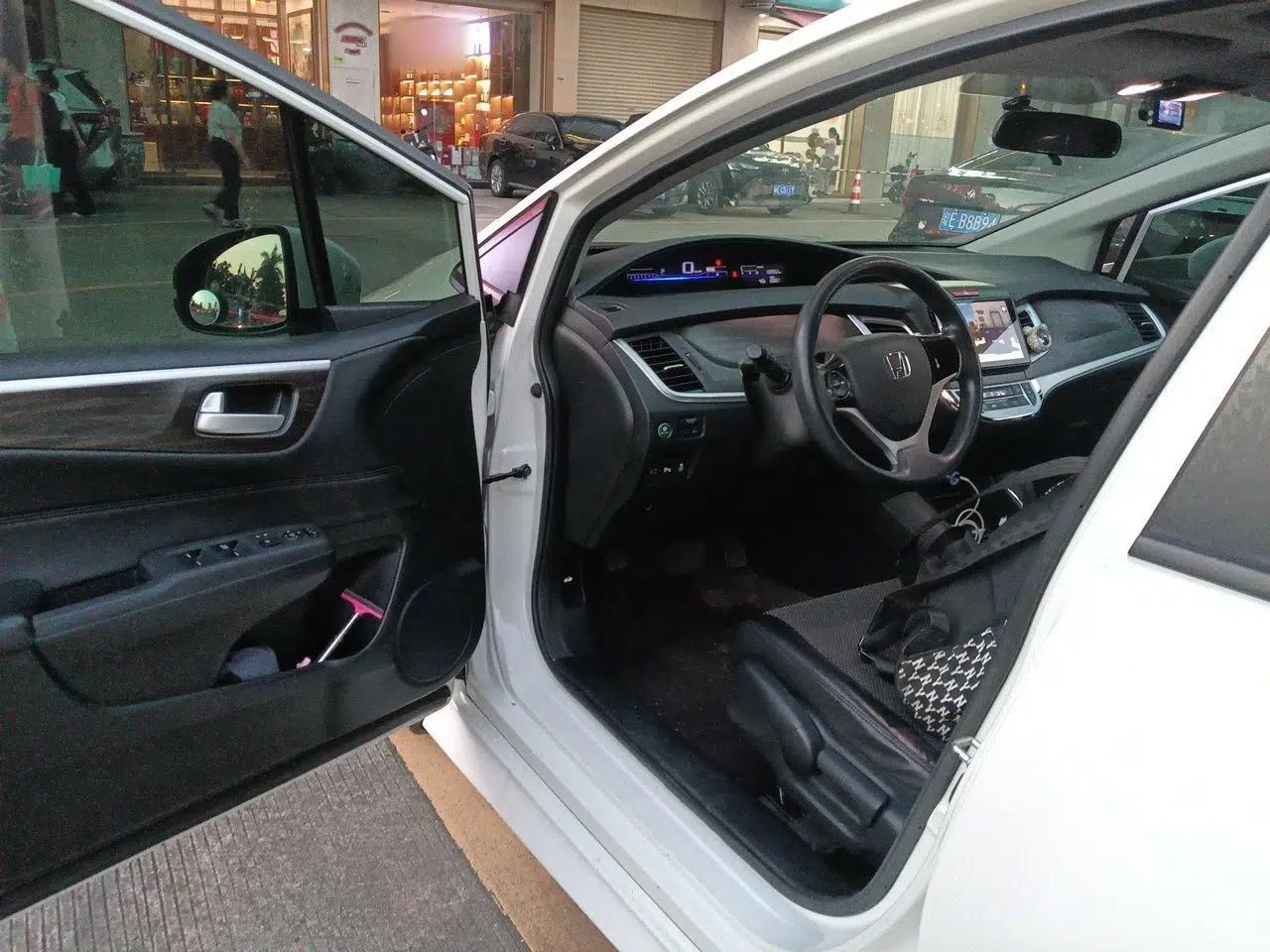 Honda Jade 2020 1.8L automatic Comfort version — миниатюра 16