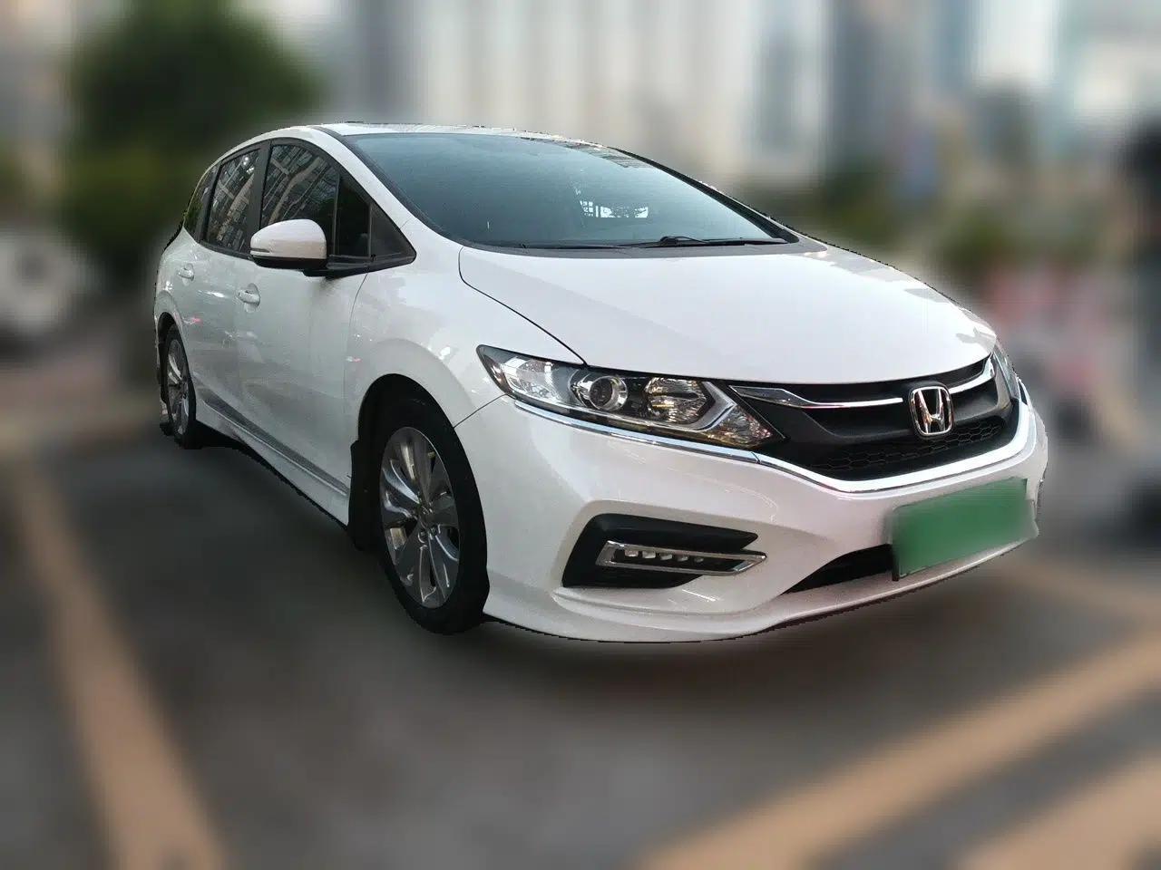 Honda Jade 2020 1.8L automatic Comfort version — миниатюра 3