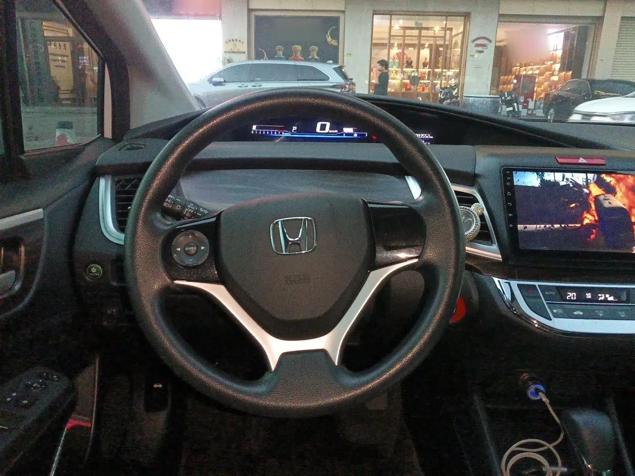 Honda Jade 2020 1.8L automatic Comfort version — миниатюра 10