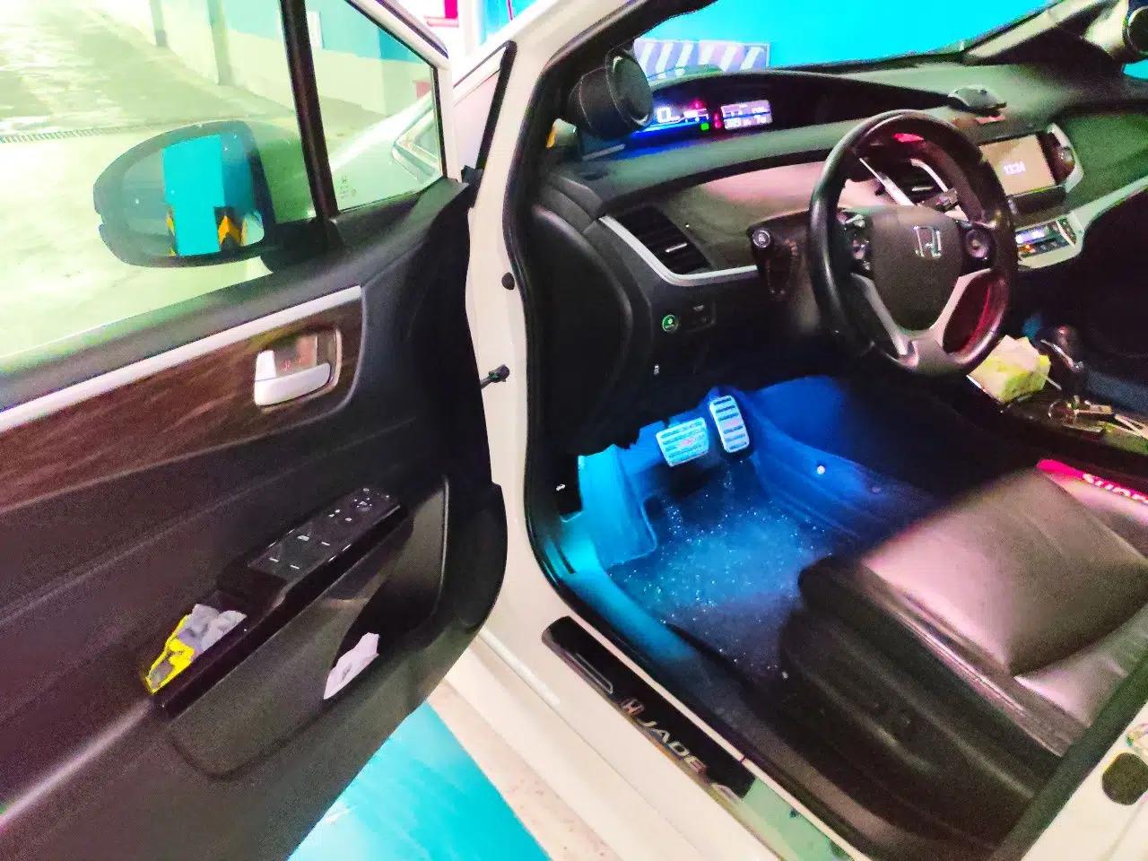 Honda Jade 2017 210 TURBO CVT Luxury Edition 5 Seats — миниатюра 16