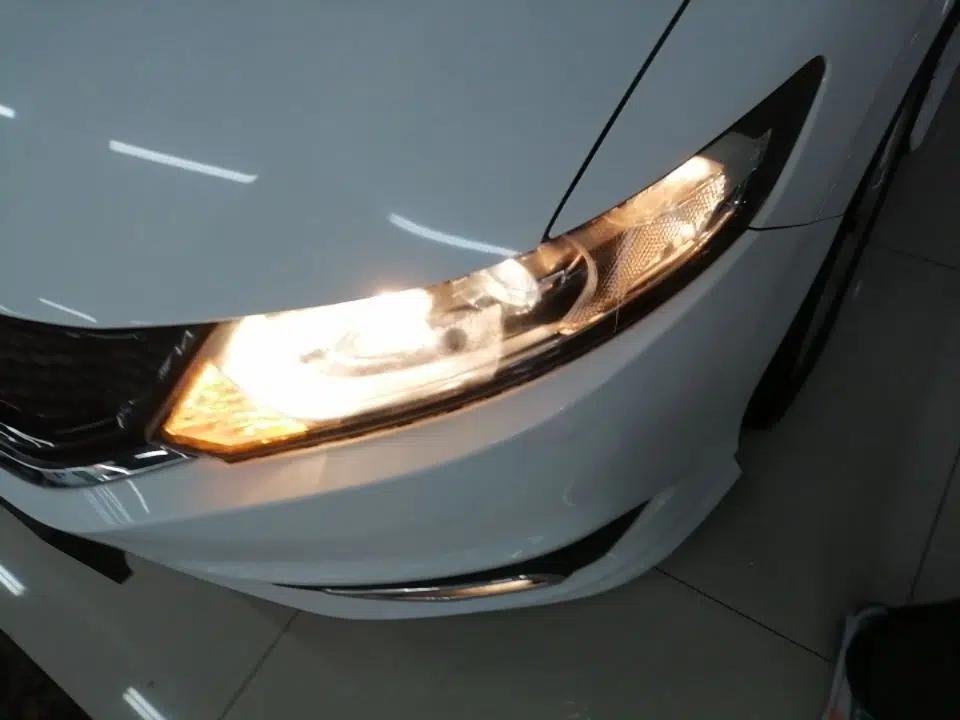 Honda Jade 2014 1.8L Automatic Comfort Elite Version 5 Seats — миниатюра 8