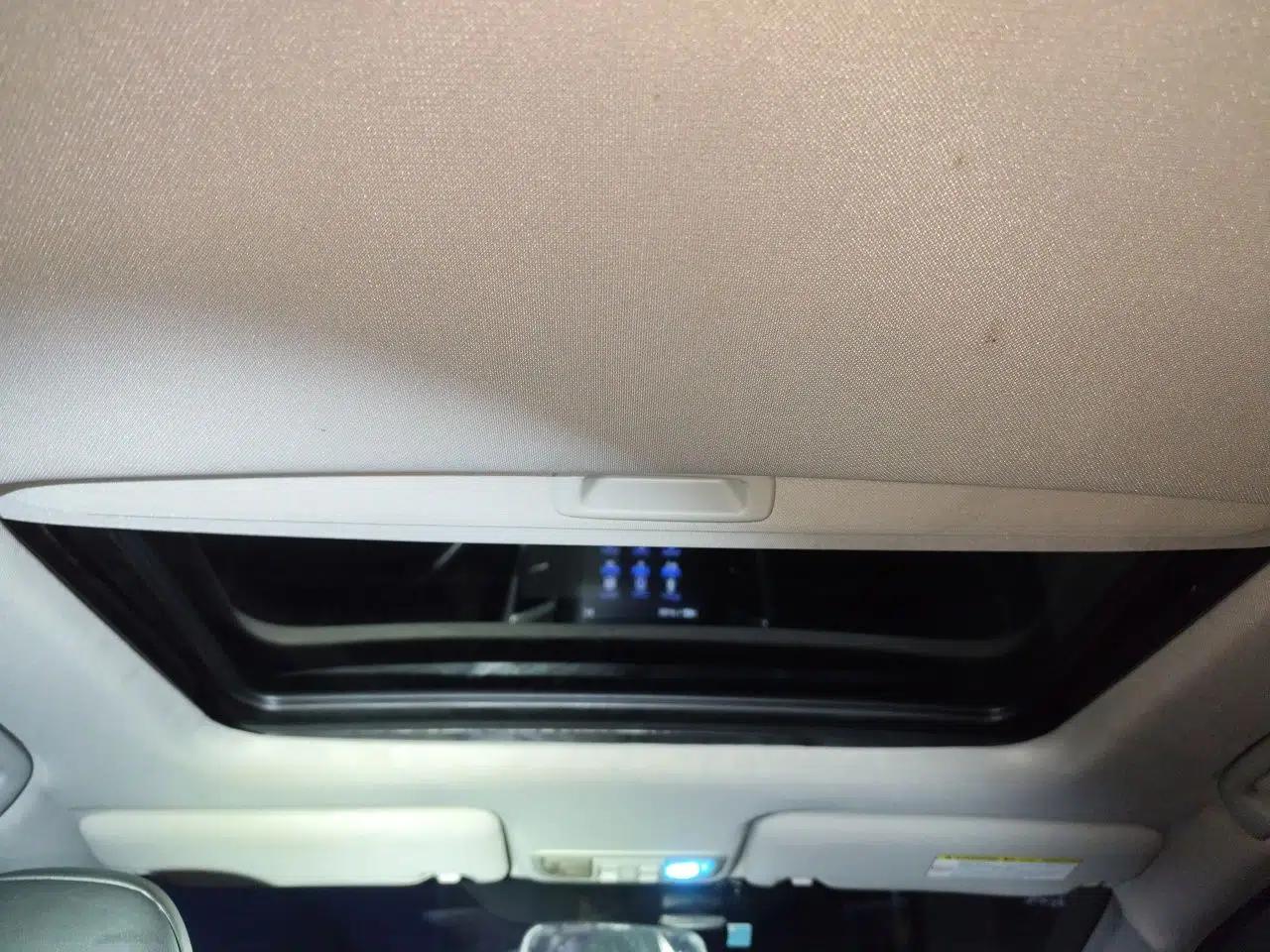 Honda Jade 2016 1.8L Automatic Comfort Elite Version 5 Seats — миниатюра 18