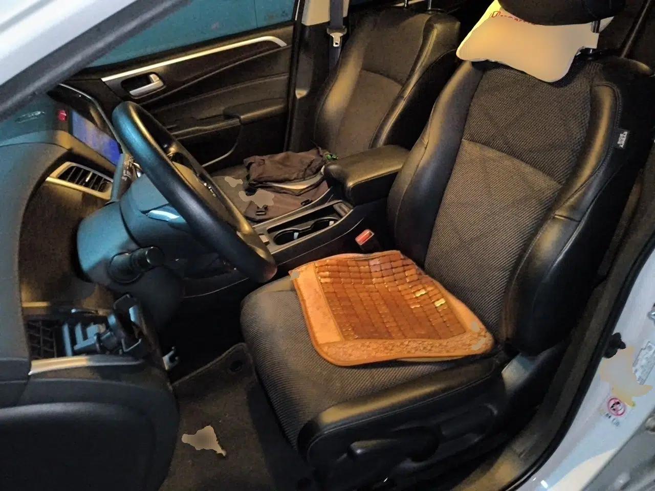 Honda Jade 2016 1.8L Automatic Comfort Version 5 Seats — миниатюра 15