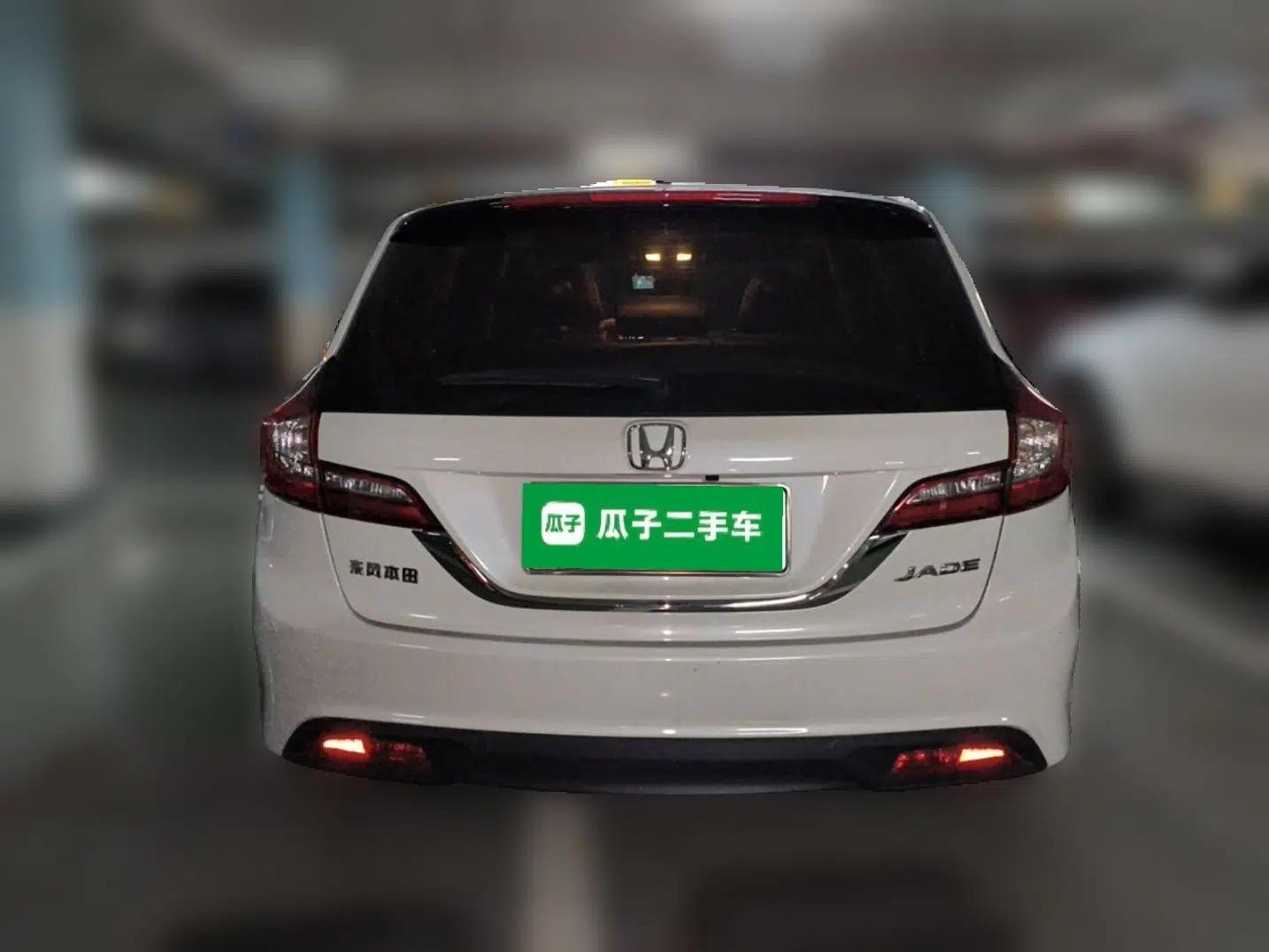 Honda Jade 2016 1.8L Automatic Comfort Version 5 Seats — миниатюра 5