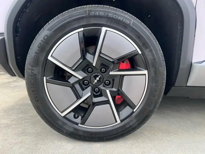 Titanium 3 2025 Model 501KM AWD Ultra Edition — миниатюра 13