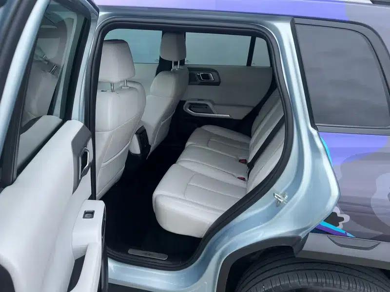 Titanium 3 2025 Model 501KM AWD Ultra Edition — миниатюра 21