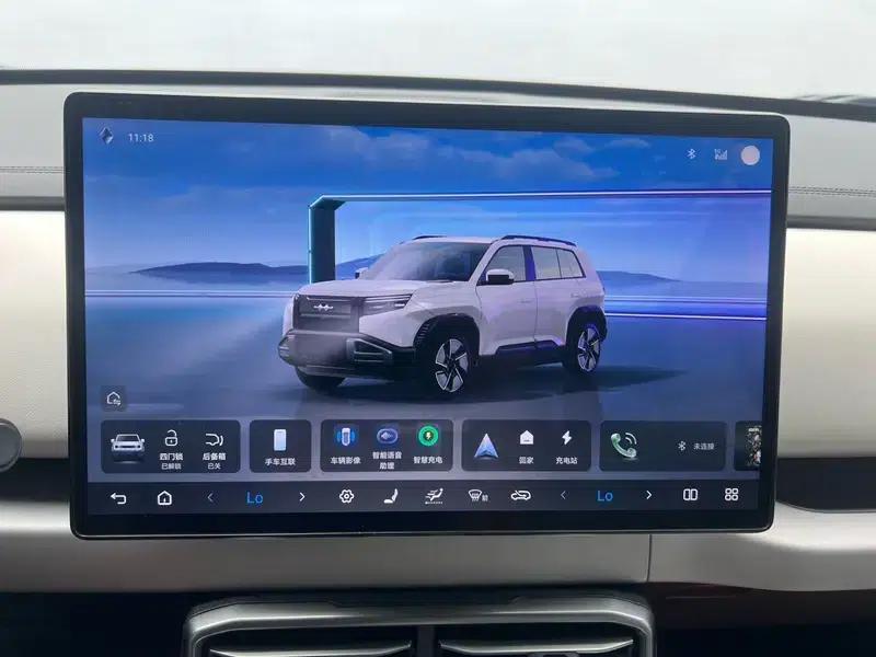 Titanium 3 2025 Model 501KM AWD Ultra Edition — миниатюра 10