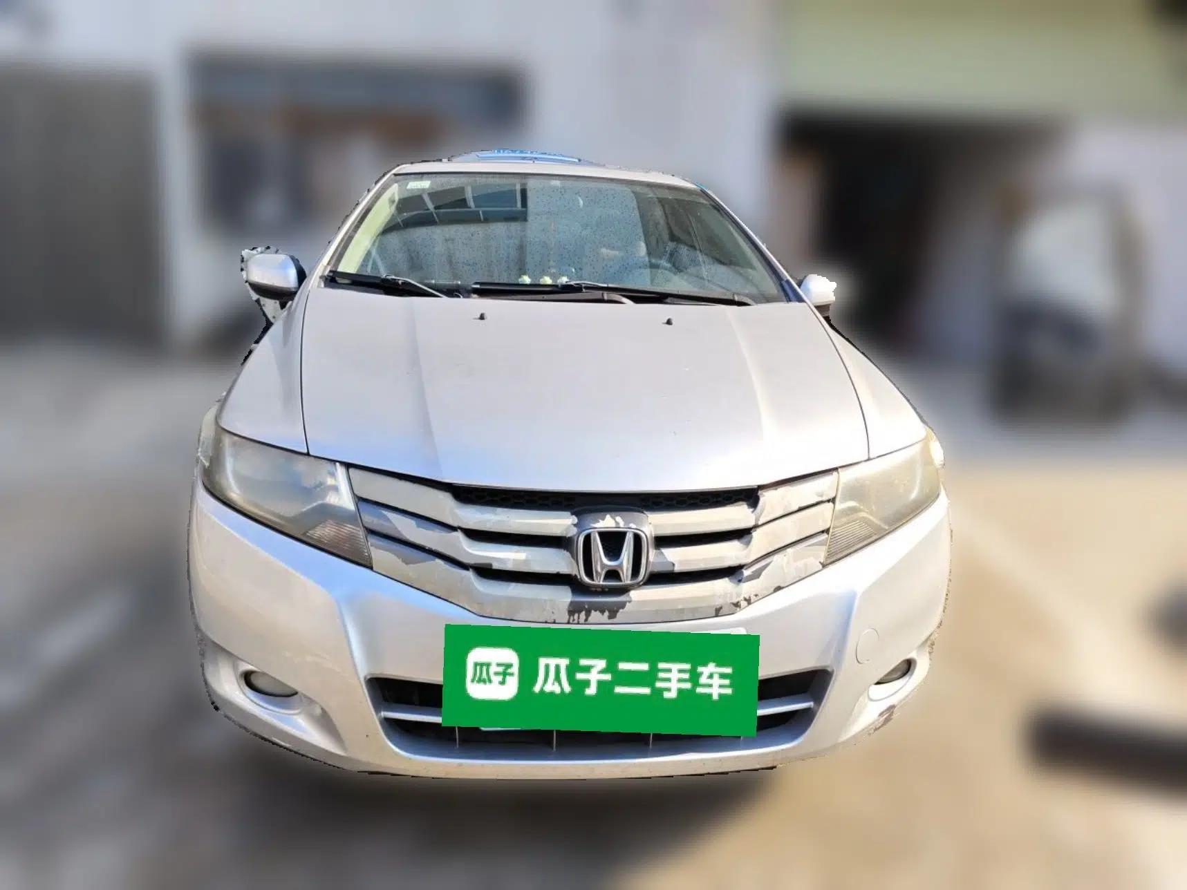 Honda City Classic 2011 1.5L Manual Elite Edition — миниатюра 2