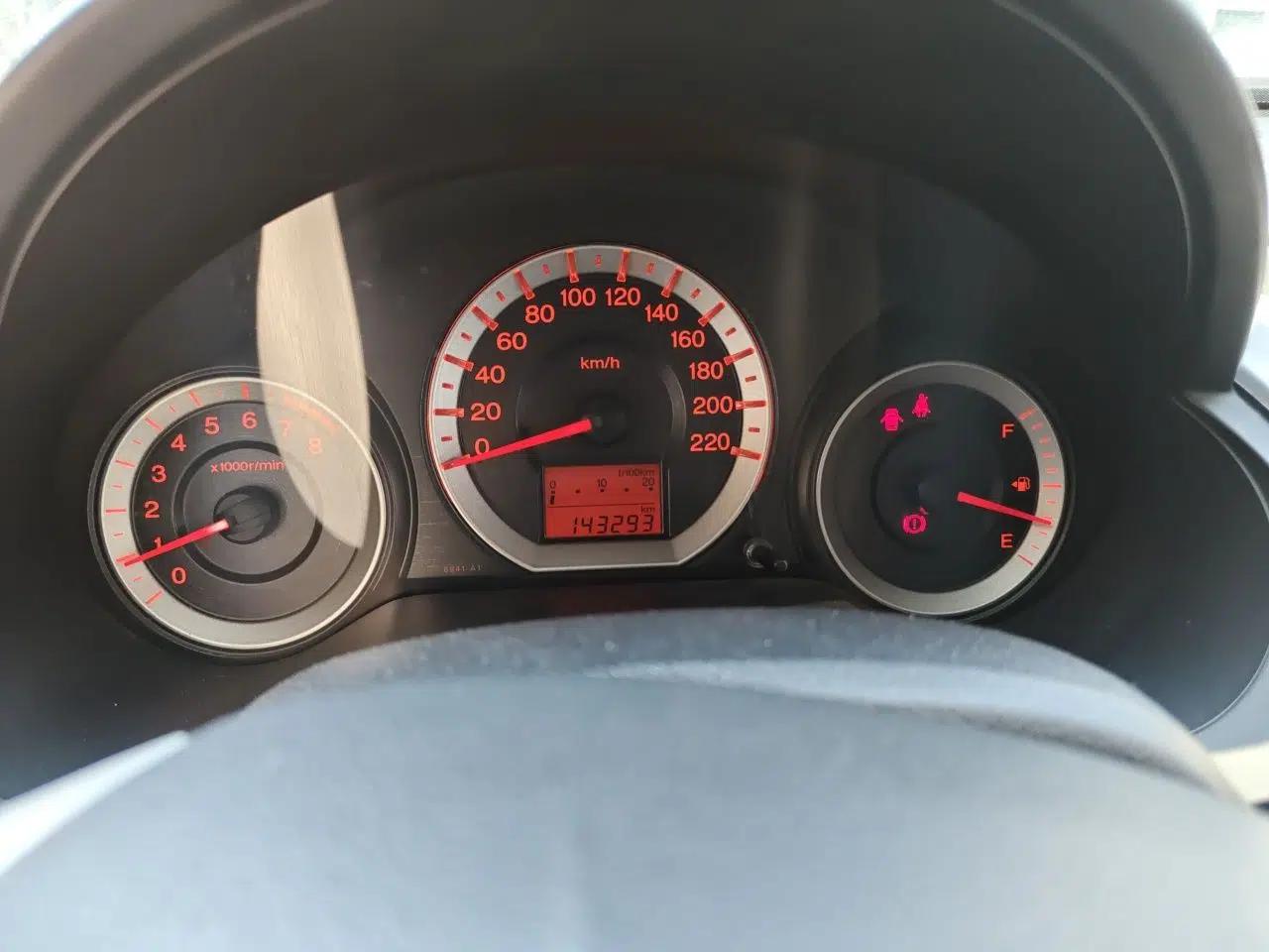 Honda City Classic 2011 1.5L Manual Elite Edition — миниатюра 11