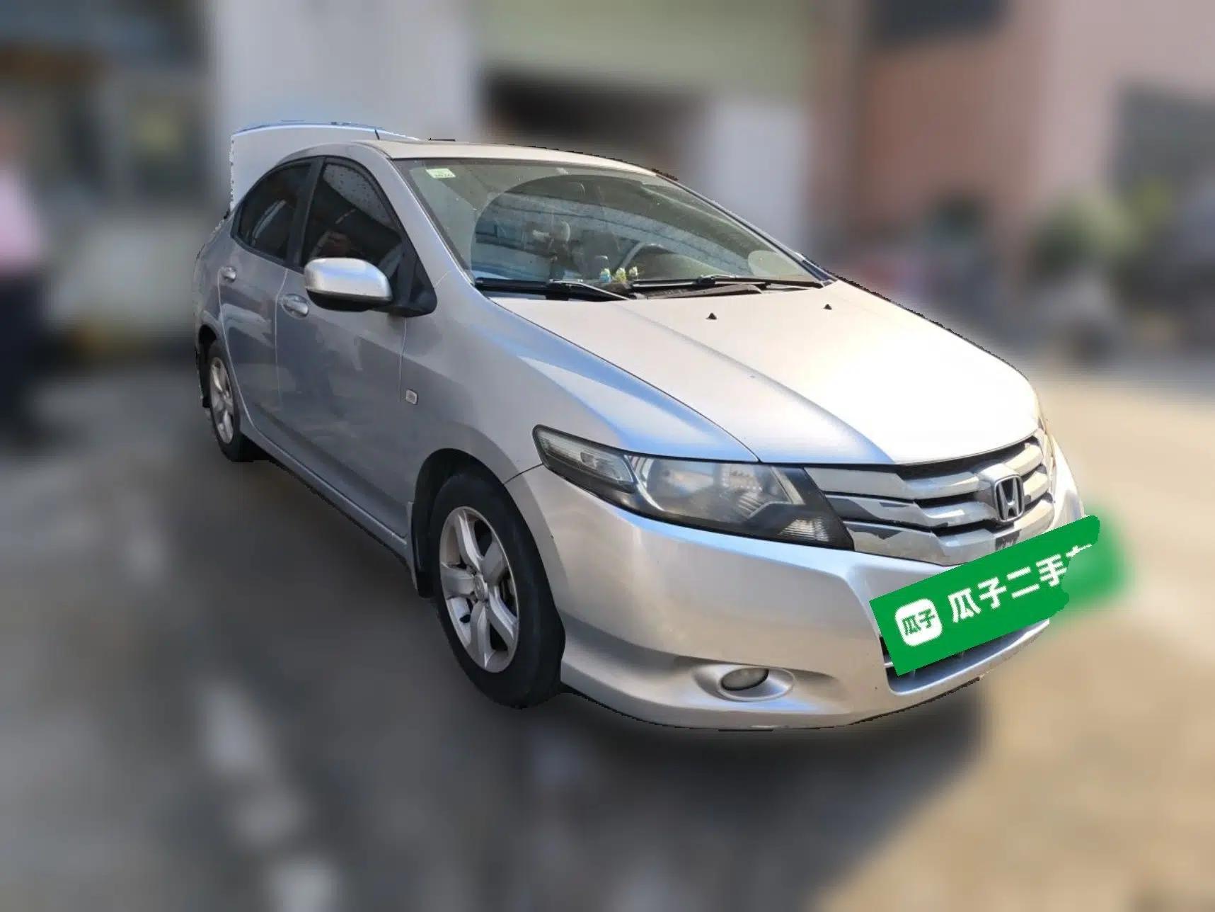Honda City Classic 2011 1.5L Manual Elite Edition — миниатюра 3