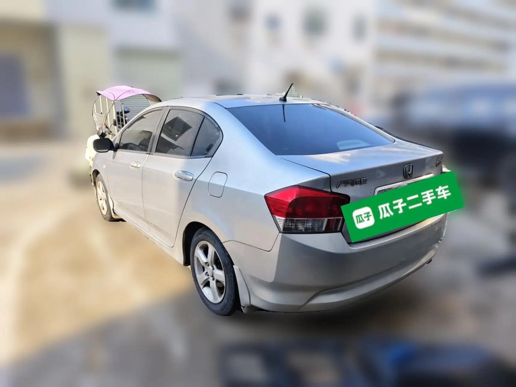 Honda City Classic 2011 1.5L Manual Elite Edition — миниатюра 4