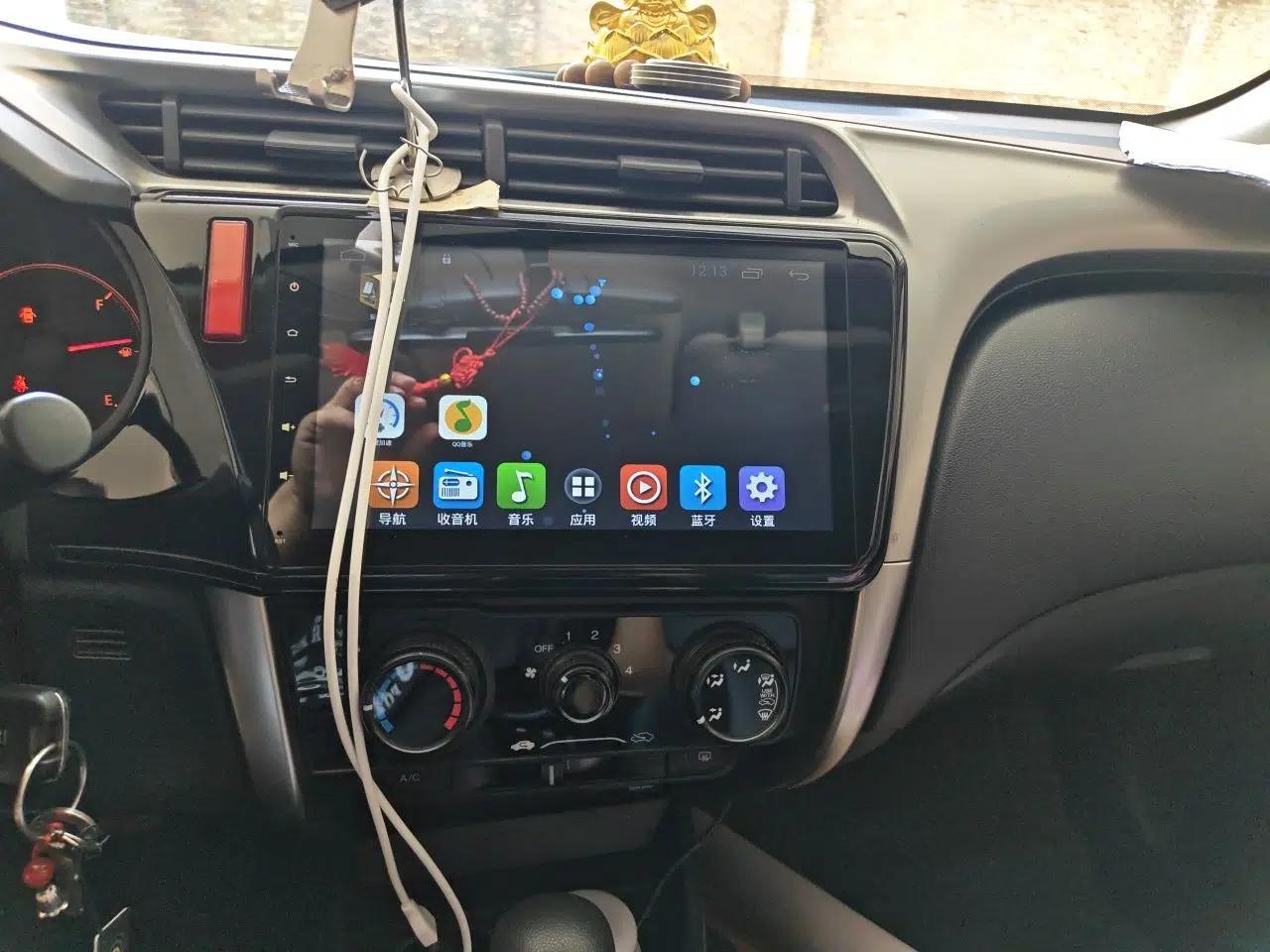Honda City 2015 1.5L CVT Comfort Version — миниатюра 13