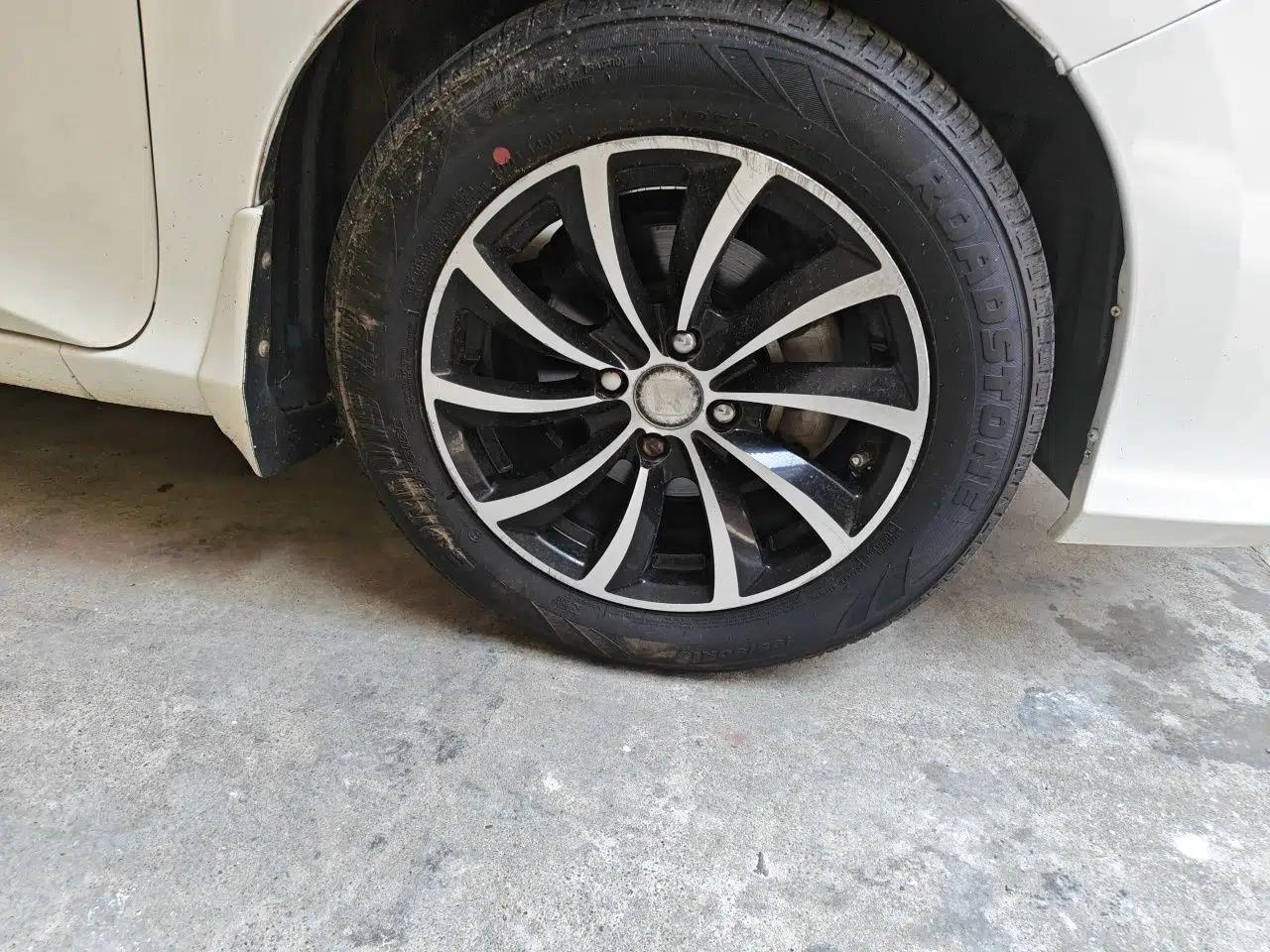 Honda City 2015 1.5L CVT Comfort Version — миниатюра 8