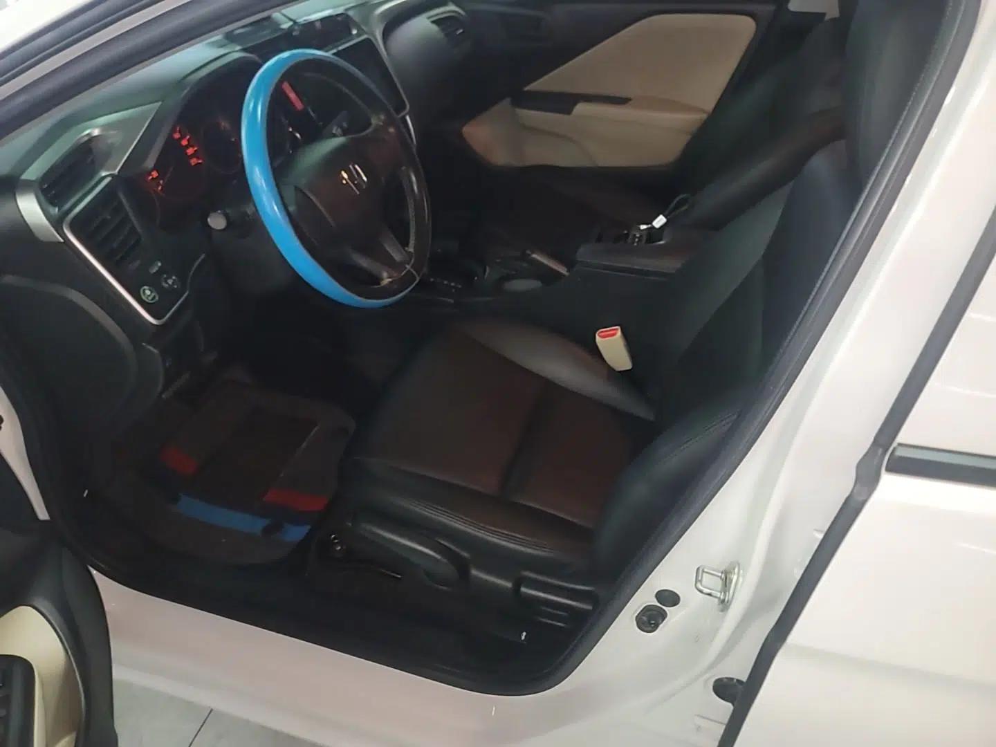 Honda City 2017 1.5L CVT Comfort Version — миниатюра 17