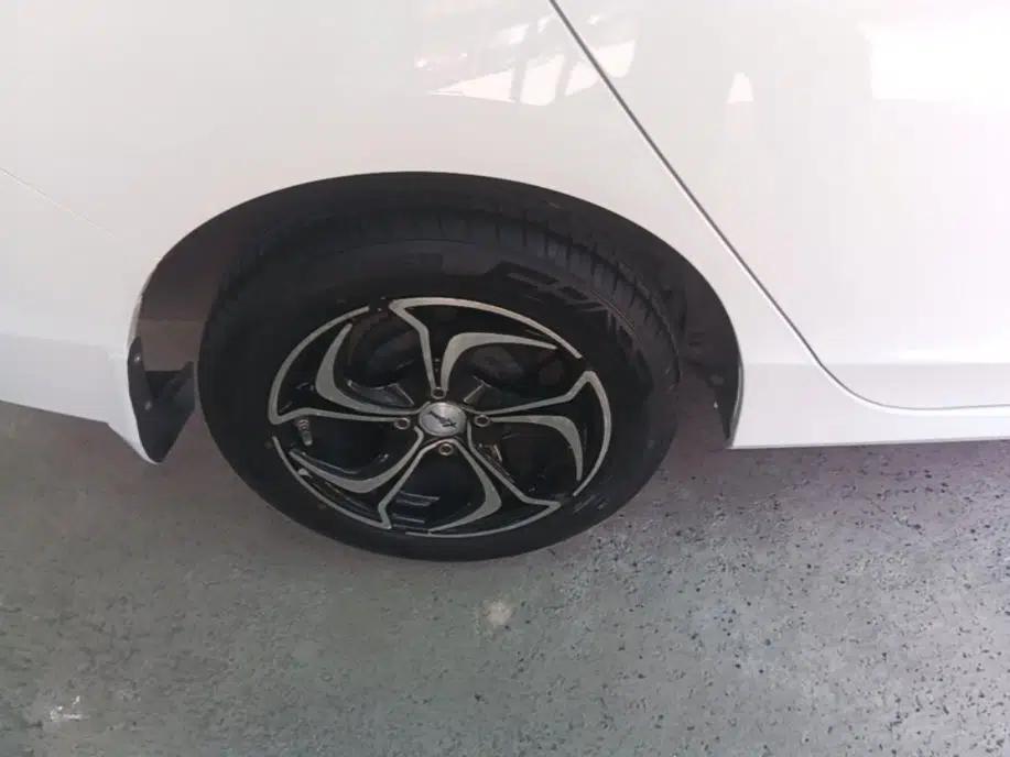 Honda City 2015 1.5L CVT Comfort Version — миниатюра 16